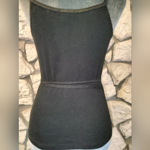 Tie Wrap Top - Picture 3 of 14